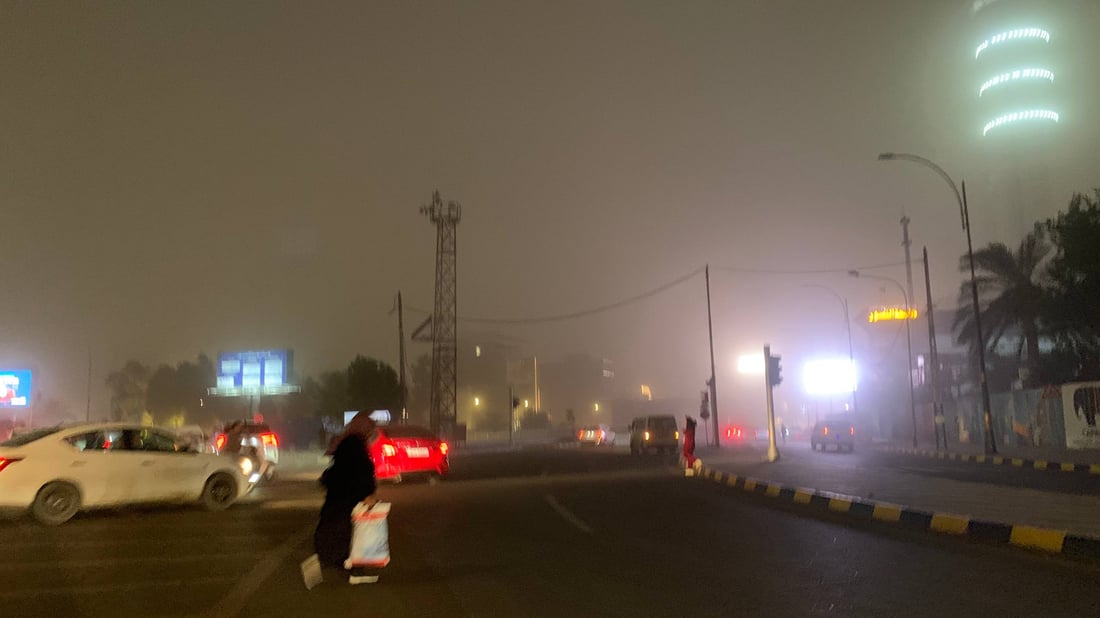 صور من بغداد.. العاصفة الترابية تدخل العاصمة وتخفض مستوى الرؤية