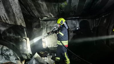 چوار کابینەی ئاوارەکان لە کەمپی قادیا سووتان