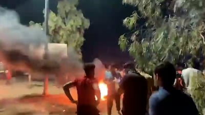 حرق إطارات وإغلاق الطريق الرابط بين صلاح الدين وكركوك.. التركمان غاضبون