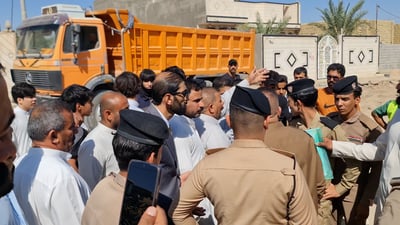 مشروع مجاري السوير توقف بأمر “آل سبتي” والحكومة تؤيدها: يجب شمولها