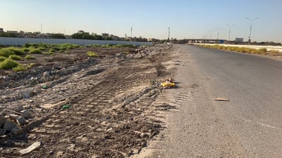 صور: خدمي الدورة نظيف وسالك بعد رفع أنقاض البناء.. والشرطة تراقب سيارات الحمل