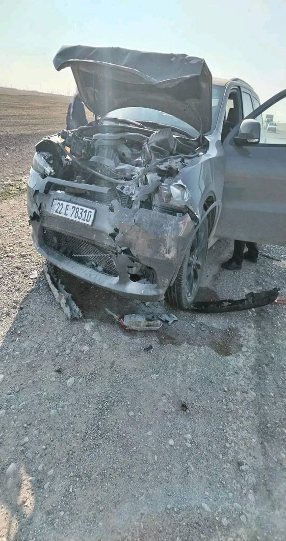 صور: انقلاب “كيا” بحادث تصادم مع “دورنكو” على طريق بعشيقة – برطلة