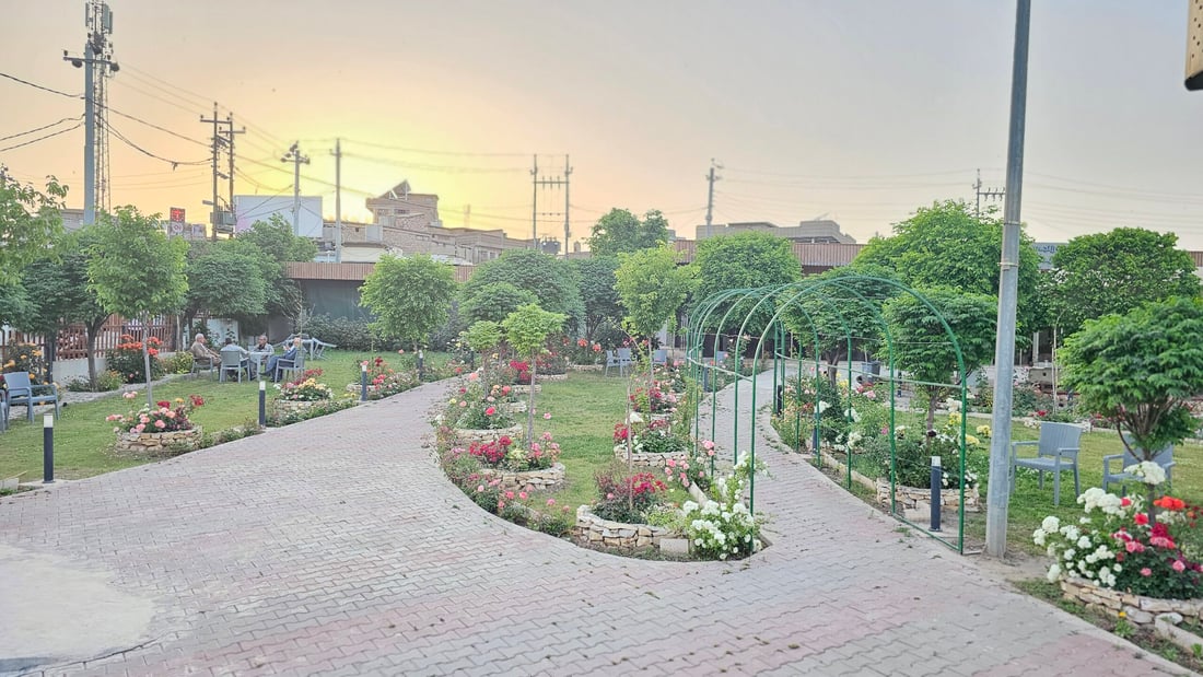 سەنتەرێک بە خزمەتگوزاریی بێبەرامبەرەوە باوەشی بۆ خانەنشینانی کۆیە کردووەتەوە