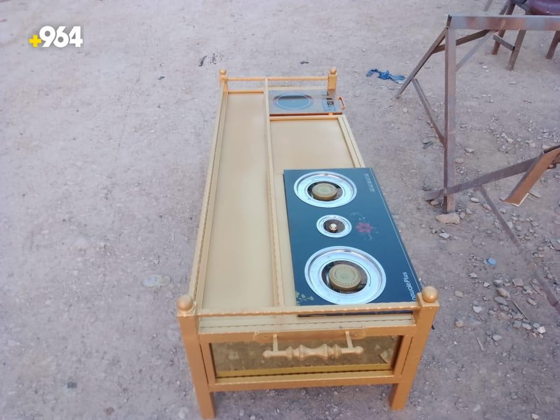 صور: “سعد” عاد إلى ربيعة بصنعة المناقل والسيوف وشهرته بلغت الخليج