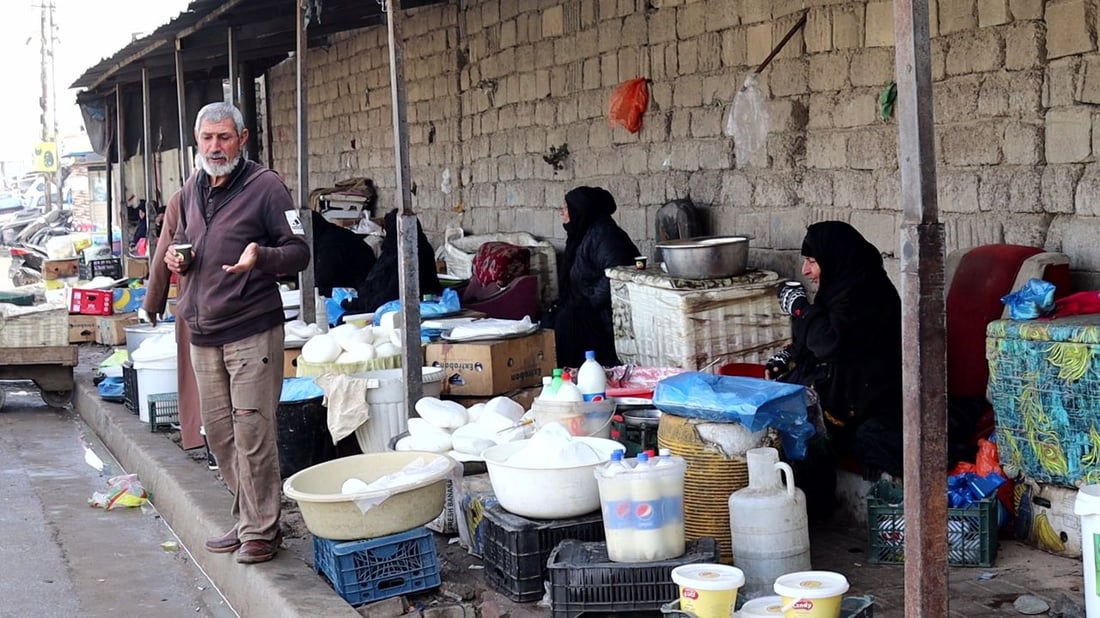 صور: بائعات “الگيمر” في الكاظمية يدفعن الأتاوة ولا يسلمن من المضايقات!