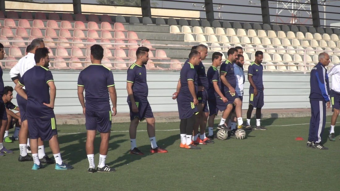 صور: النجم كريم محمد علاوي يطور خبرات المدربين في الحلة والحضور من كل الفرات