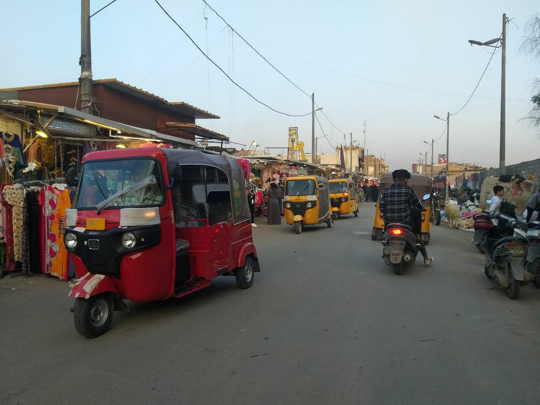 تحديد أوقات منع سير “التكتك” في الحرية.. يُسمح بأربع ساعات فقط