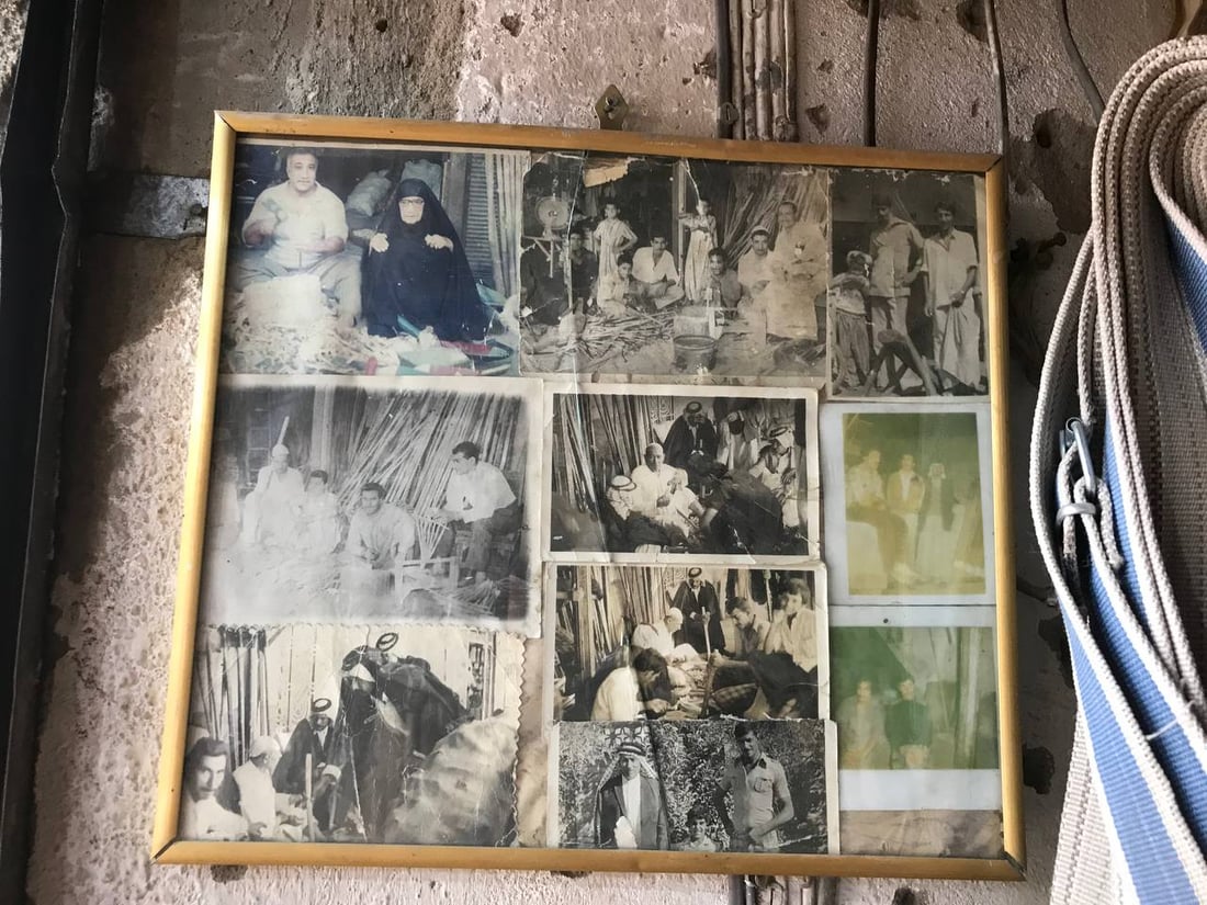 صور برائحة صفصاف الصويرة.. جعفر النجار يعرض صنائع يديه ويباهي بـ 100 عام مع الخشب