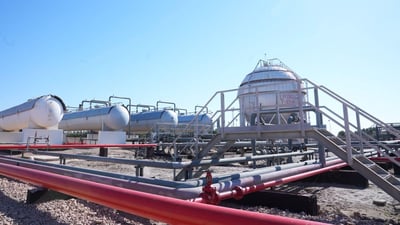 چین و ئیمارات نیوەی غازی عێراق دابین دەکەن