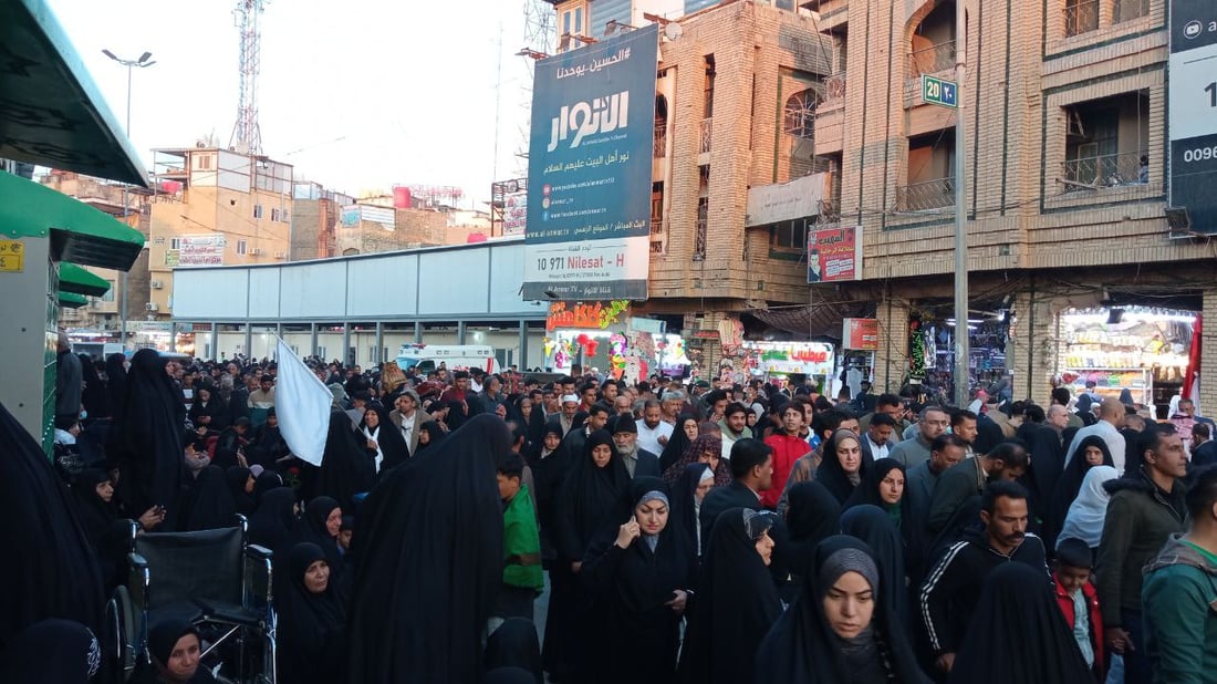 صور من شعبانية كربلاء اليوم: المدينة القديمة امتلأت والطعام في كل مكان