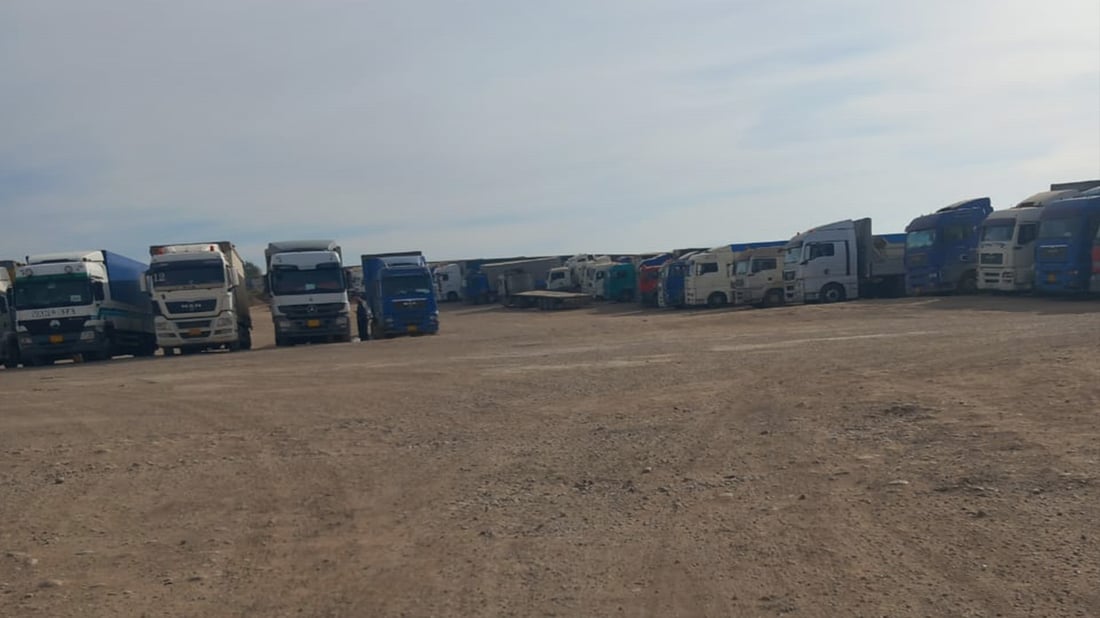 Iranian fuel mandate sparks truck driver strike at Parwez Khan border crossing