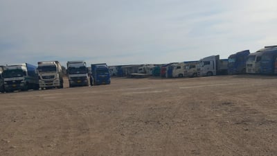 Iranian fuel mandate sparks truck driver strike at Parwez Khan border crossing