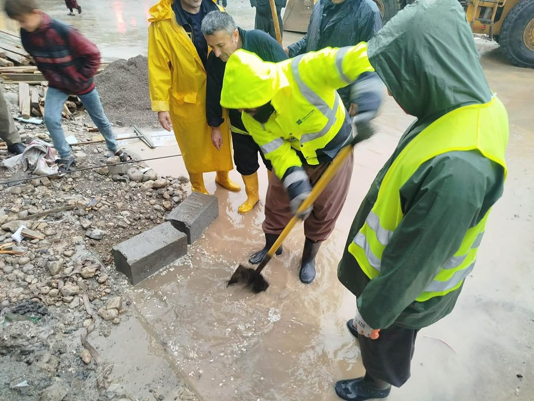 لە حاجیاوا ئەو ماڵانەی ئاو چووبووە ناو خانووەکانیان سەلامەتن