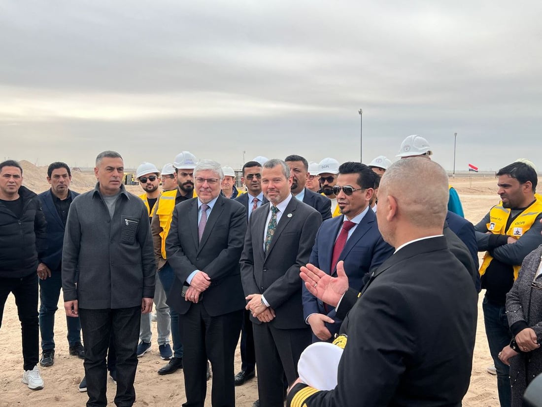 صور: جعفر الصدر في ميناء الفاو برفقة العيداني وIMO