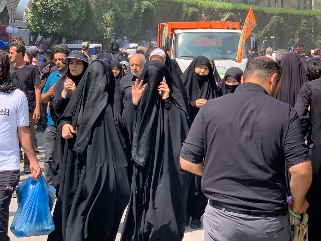 صور: 30 منظومة بث تلفزيوني استقرت في كربلاء.. 1600 صحفي يغطون الزيارة
