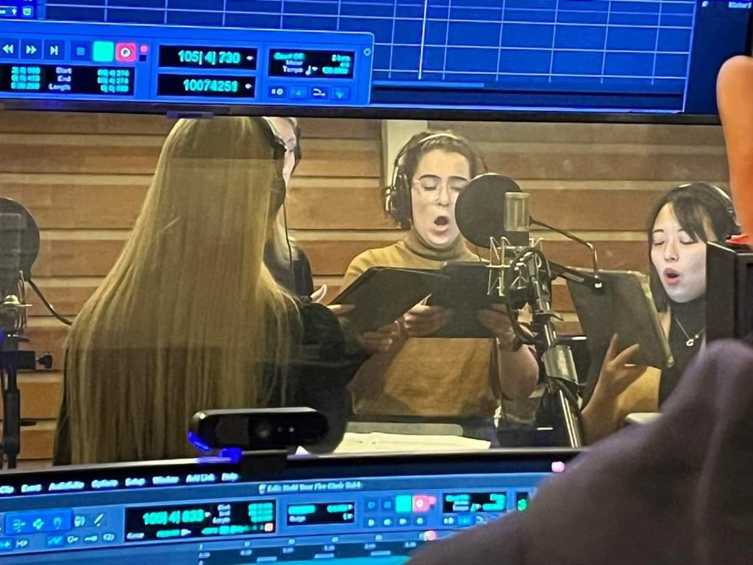 صور: كاظم الساهر يغني بالإنگليزية لفواجع غزّة.. “Hold your fire”