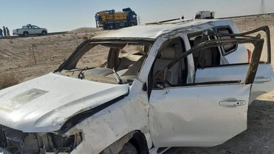 Speeding vehicle overturns in Basra, killing passenger