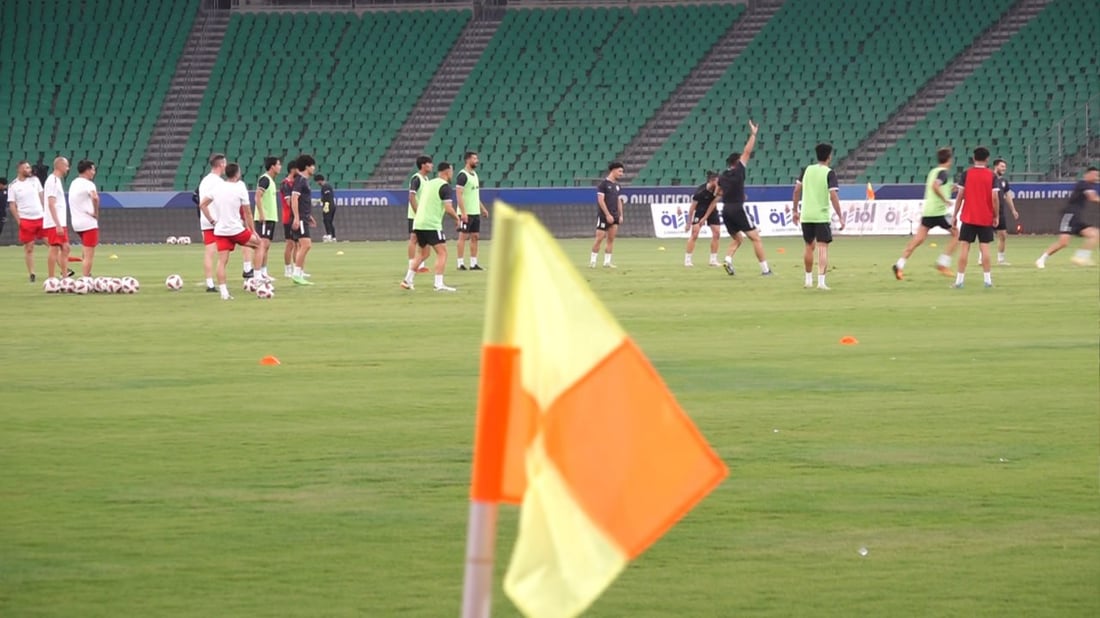 مكنزي لـ964 قبل مواجهة فيتنام: حرارة البصرة لن تمنعنا من الفوز (صور)