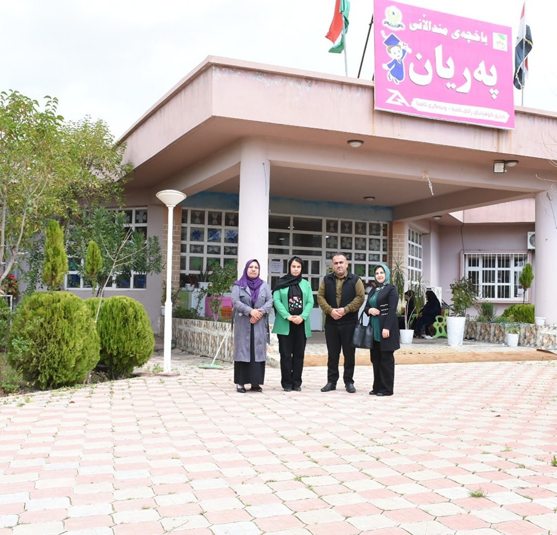 خاوەن مۆلیدەیەک 13 نەمامی بۆ باخچەیەکی منداڵان دابینکرد