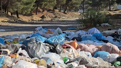 لە سەیرانگاوە بۆ زبڵخانە؛ ناو دارسنەوبەرەکانی سوورە قەڵات پڕبووە لە زبڵ و پاشەڕۆ