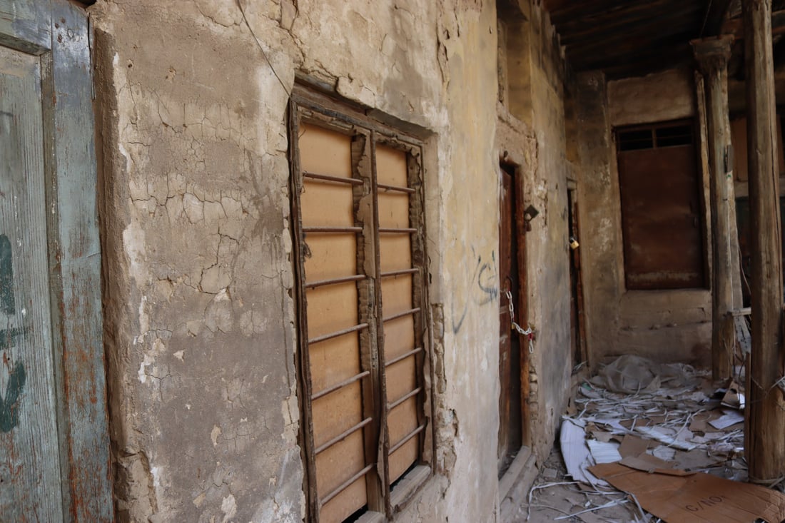 فيديو من “خان المدامغة” في الكاظمية: آخر شاهد على العهد العثماني تحوّل إلى “گراج”