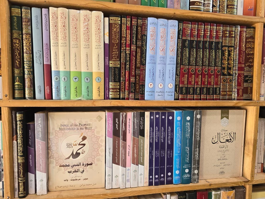 “فوق الصراحة” مع ناشري الموصل: نبيع 5 كتب أحياناً من علوم الإدراك حتى ابن حنبل