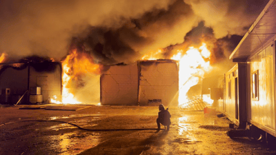 ئاگرێکی گەورە لە رێگەی هەولێر – کەرکوک کەوتووەتەوە