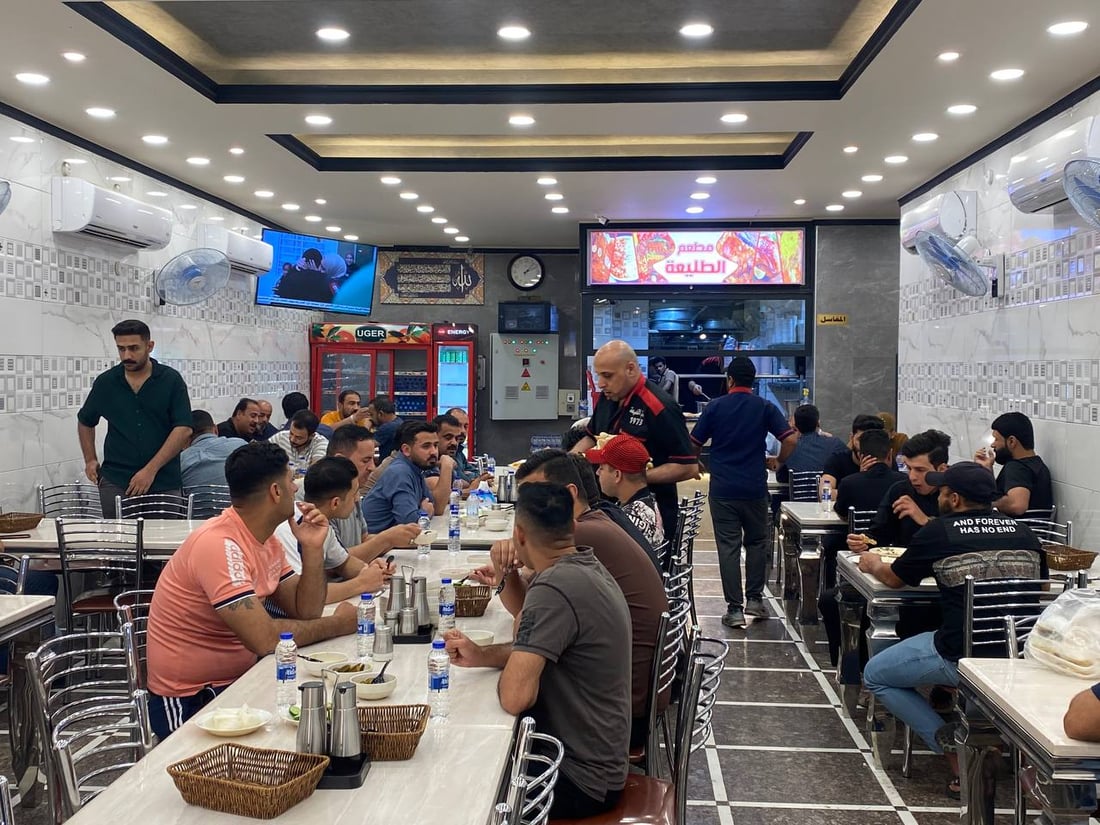 بغداد: سهرة العوائل والأصدقاء أجمل في الصدرية والزبائن من الأنبار وواسط (صور)