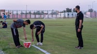 صور: ملعب القائم بحلة جديدة.. حملة شبابية استعداداً للب�...