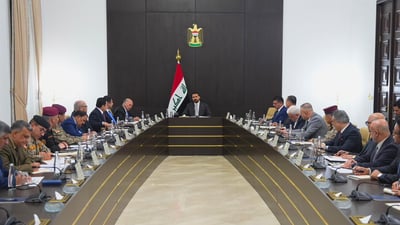 القوات المسلحة: الزيدي ناقش خطة احترازية وجملة قرارات للتعامل مع التطورات الإقليمية