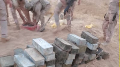 صور: ضبط كدس متفجرات واعتقال متهم باستهداف أبراج الكهرباء في صلاح الدين