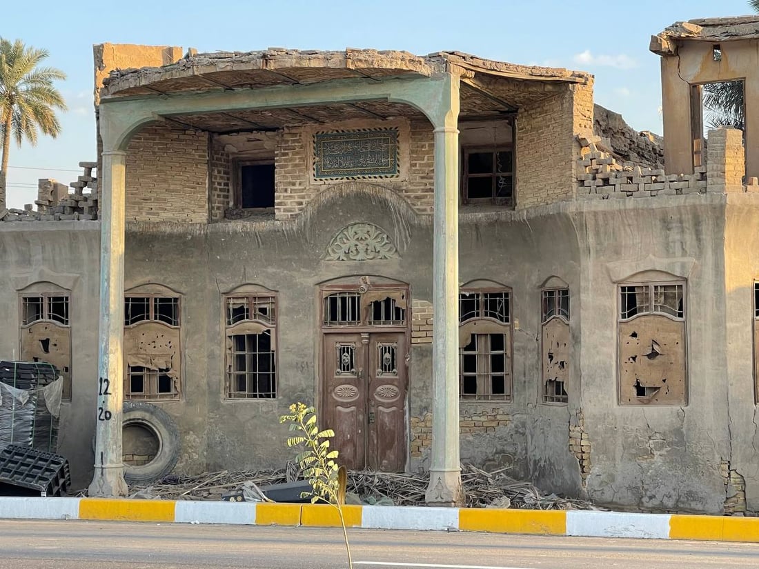 جده بنى سور كربلاء لدفع خطر الوهابيين.. صور من قصر مصطفى خان في كربلاء