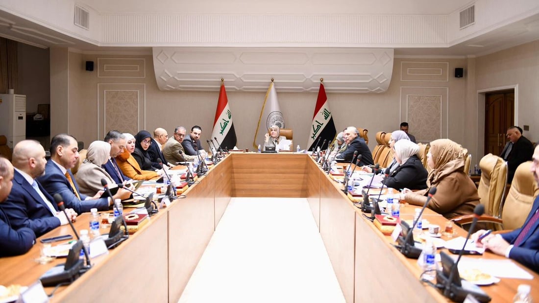 إيقاف الإيفادات الخارجية وبيع السيارات القديمة.. إجراءات لتقليص الإنفاق