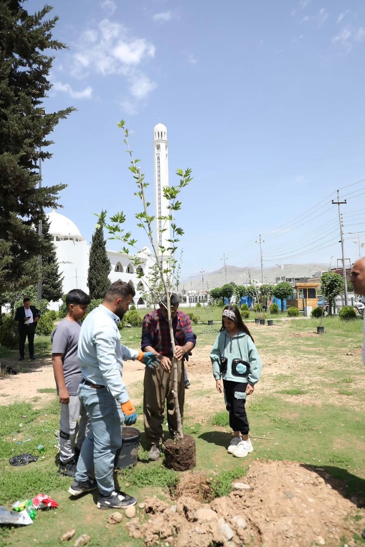لە رێگەی چاندنی نەمامەوە رێز لە کۆچکردووان دەگرن