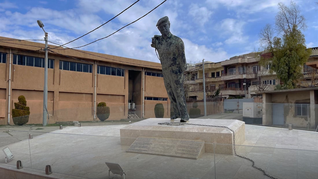 دانانی پەیکەرێکی سەدام حسێن لە ئەمنەسوورەکەی سلێمانی ناڕەزایەتی دروستکردووە