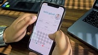 من الموبايل تحجز طبيب وتكشخ بسيارة فارهة.. 8 شباب ابتكرو...