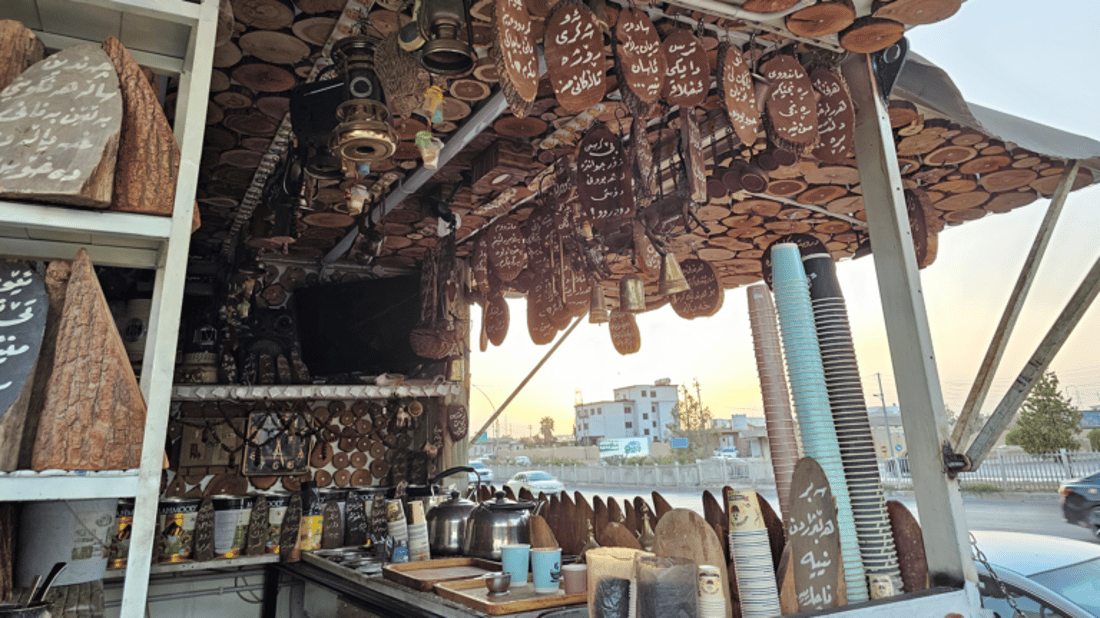 Mobile café in Erbil attracts patrons with aphorisms