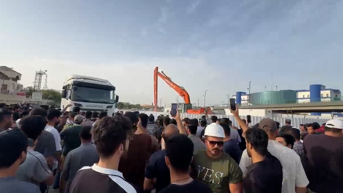 مهندسو البصرة يطالبون بالتعيين عوضاً عن الأجانب المغادرين بسبب الحرب