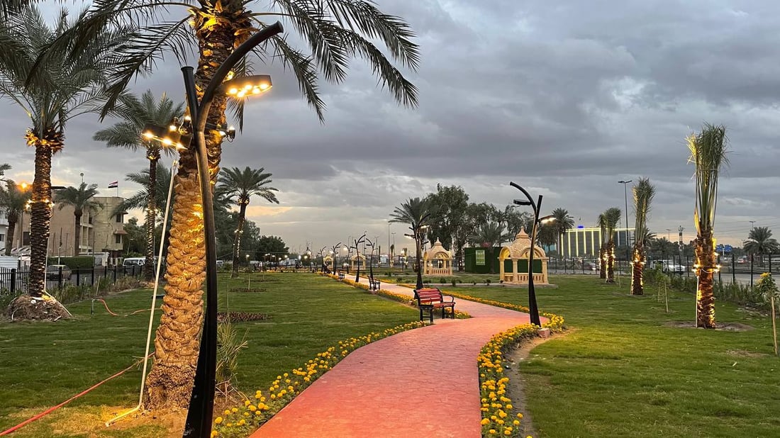 بغداد: أهالي حي الأمانة لا يصدقون.. هكذا تبدو ساحة “السكراب” الآن (صور)