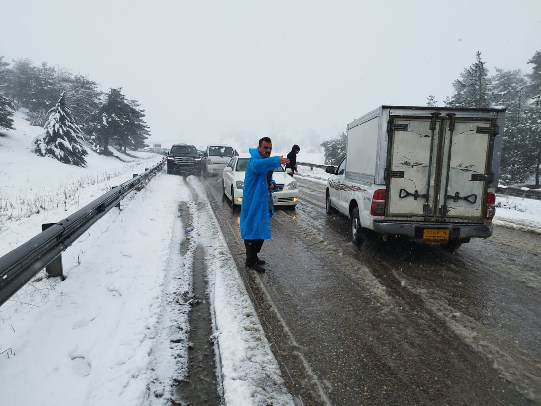 “رێگاکان کراوەن بەڵام تا بۆتان دەکرێ مەچنە دەرەوەی شار”