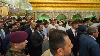 هيبت الحلبوسي يزور العتبة العلوية ومرقد الإمام علي في النجف (صور)