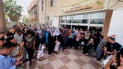 “مزيقة” ورقص أمام أحد مستشفيات بعقوبة احتفالاً بولادة طفل (فيديو)