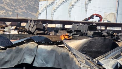 بڵێسەی ئاگر لەناو پاشماوەکانی ئاگرەکەی تانجەڕۆ ماوە “مەترسیدارە”