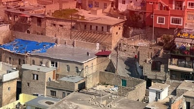 Akre to replace blue tarp on rooftops with neutral grey for Newroz