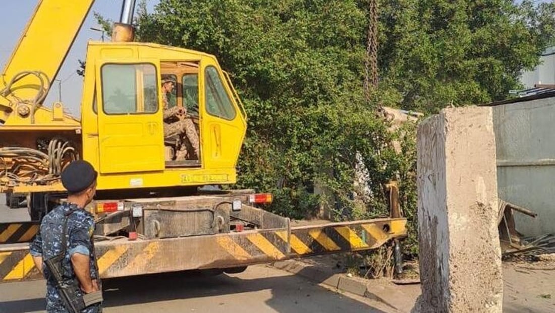 صور: عمليات بغداد تفتح الطريق المجاور للسفارة البابوية في الكرادة