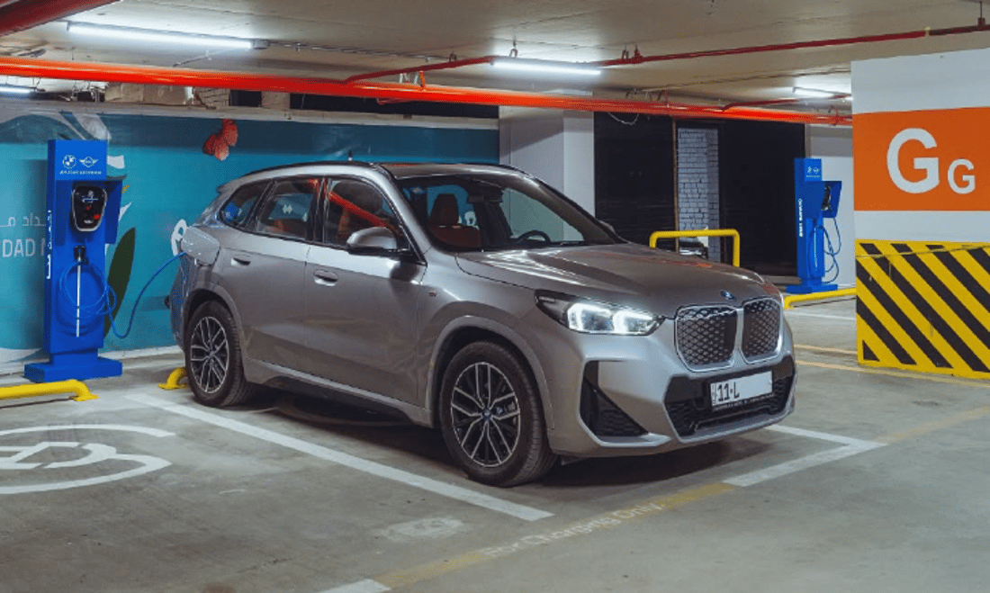Ministries study solar charging stations for electric taxis