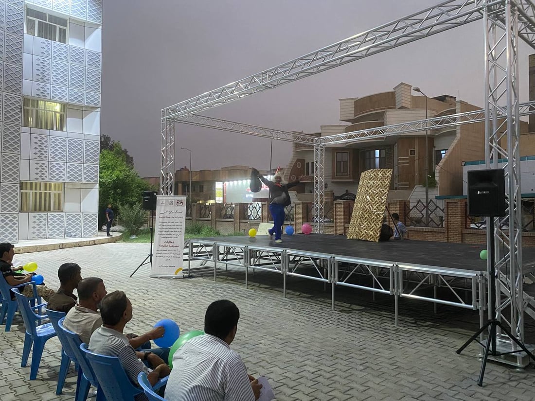 مسرحية تناقش كواليس المتسولين.. كم يجمعون وماذا ينفقون في الناصرية؟