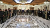 الجولاني يقرر حل الفصائل المسلحة ودمجها في وزارة الدفا...