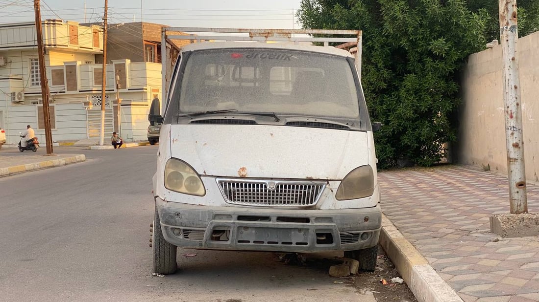 صور من الرمادي: المرور تطرد الشاحنات الكبيرة.. ساحات المبيت خارج المدينة