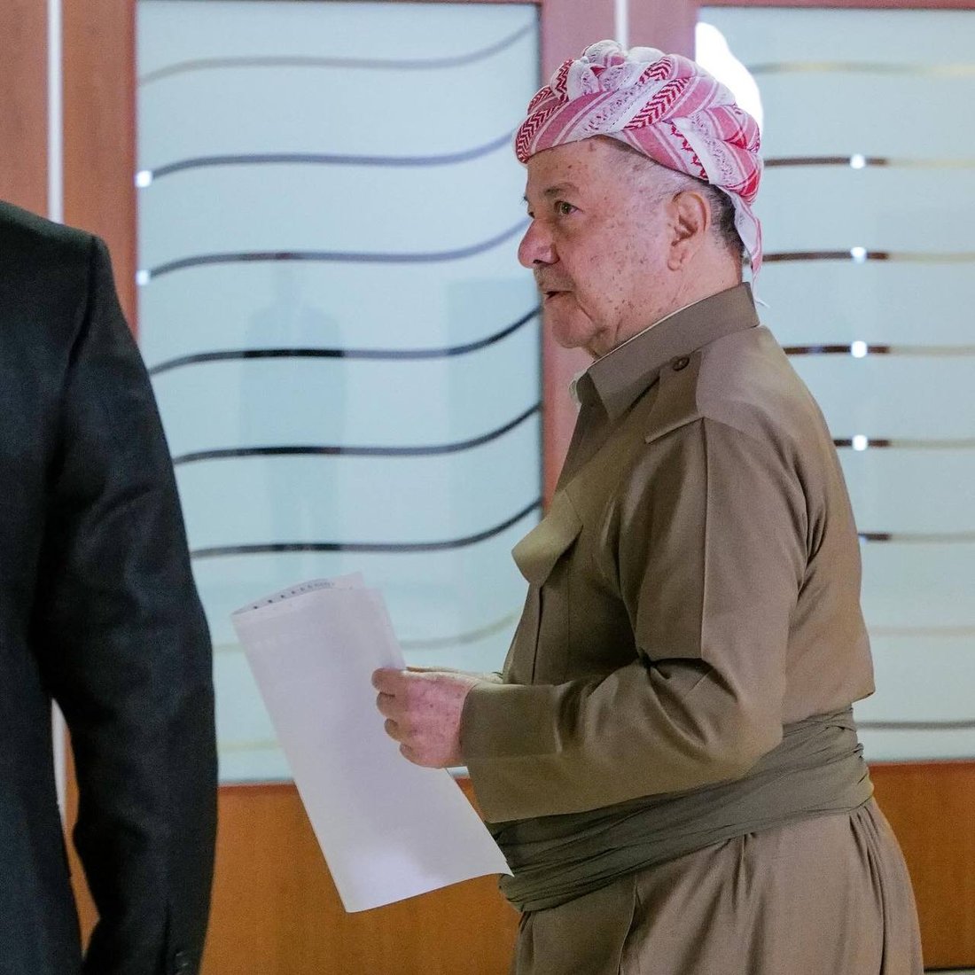 صور: مسعود بارزاني يدلي بصوته في انتخابات مجلس النواب